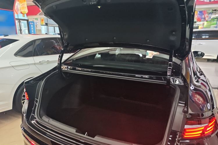 Used Geely Auto Preface 2025 Dongfang Yao 1.5TD Fuyao Edition Trunk