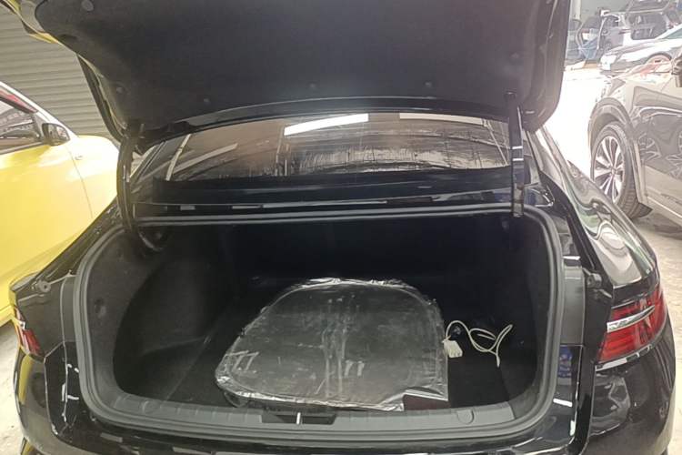 Used Geely Auto Preface 2025 Dongfang Yao 1.5TD Fuyao Edition Trunk