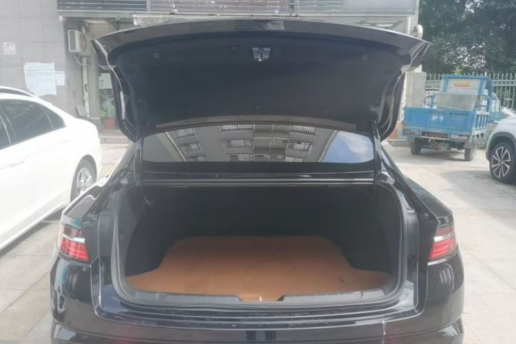 Used Geely Auto Preface 2025 Dongfang Yao 2.0TD Moonlight Edition Trunk