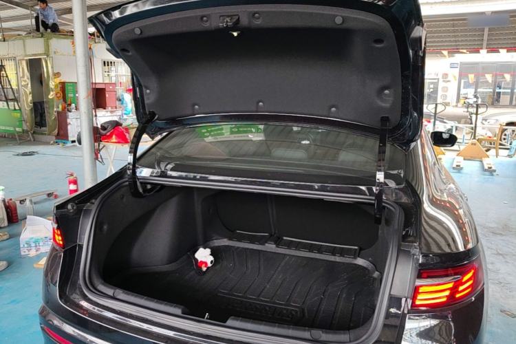 Used Geely Auto Preface 2025 Dongfang Yao 1.5TD Kunlun Edition Trunk