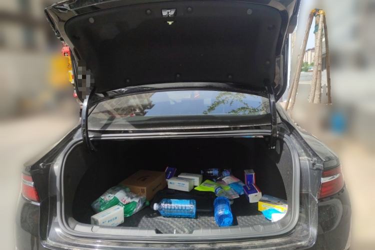 Used Geely Auto Preface 2025 Dongfang Yao 1.5TD Fuyao Edition Trunk