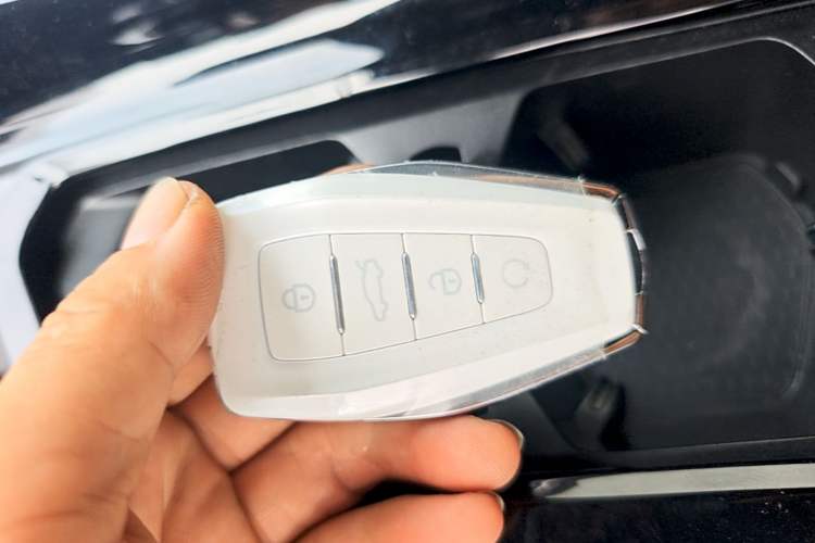 Used Geely Auto Preface 2025 Dongfang Yao 2.0TD Lanxing Edition Vehicle Key