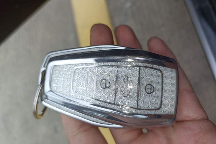 Used Geely Auto Preface 2025 Dongfang Yao 1.5TD Kunlun Edition Vehicle Key