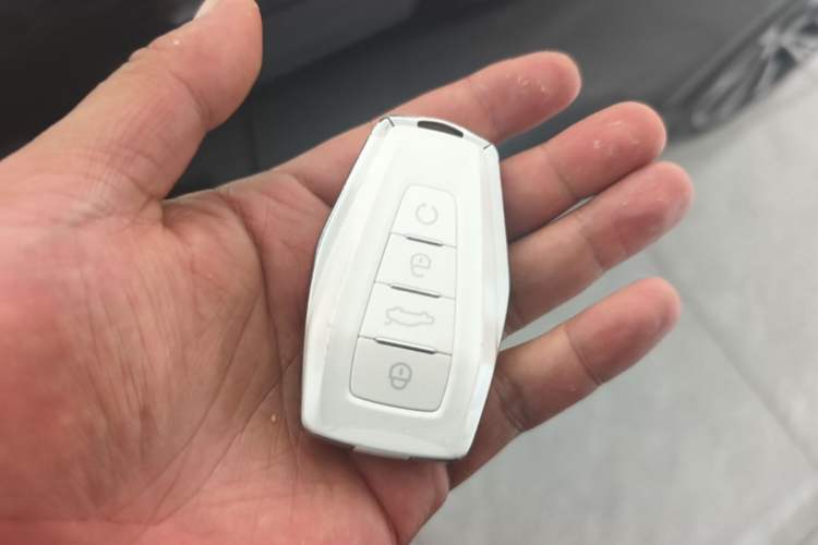 Used Geely Auto Preface 2025 Dongfang Yao 1.5TD Kunlun Edition Vehicle Key