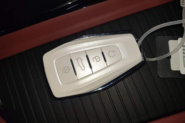 Used Geely Auto Preface 2025 Dongfang Yao 2.0TD Lanxing Edition Vehicle Key