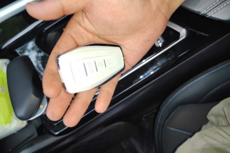 Used Geely Auto Preface 2025 Dongfang Yao 2.0TD Moonlight Edition Vehicle Key