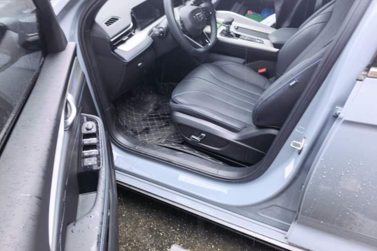 Used Geely Auto Preface 2025 Dongfang Yao 1.5TD Kunlun Edition Driver Seat