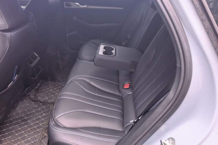 Used Geely Auto Preface 2025 Dongfang Yao 1.5TD Kunlun Edition Left Rear Seat