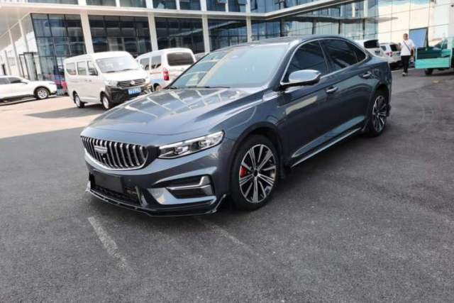 Ojetý Geely Auto Preface 2025 Dongfang Yao 1.5TD Kunlun Edition