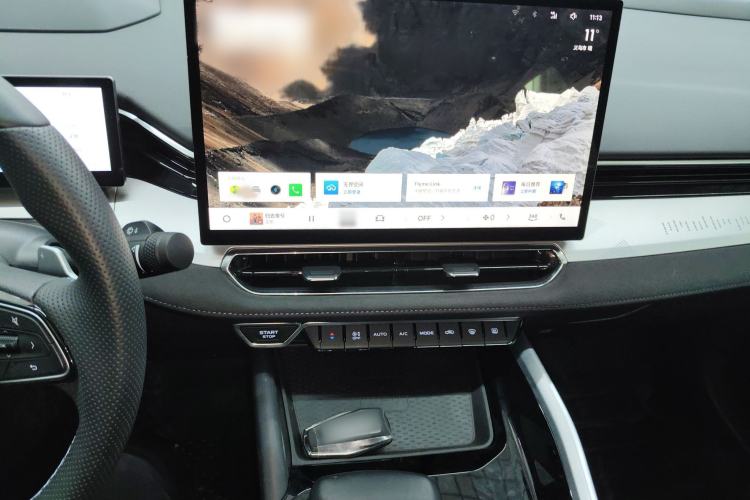 Used Geely Auto Preface 2025 Dongfang Yao 2.0TD Moonlight Edition Audio And AC Panel