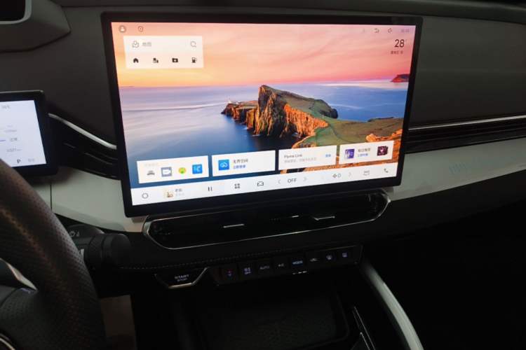 Used Geely Auto Preface 2025 Dongfang Yao 2.0TD Moonlight Edition Audio And AC Panel