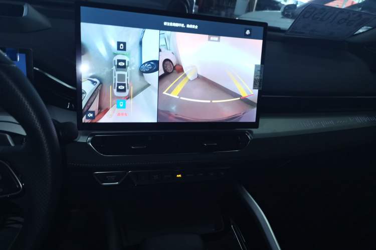 Used Geely Auto Preface 2025 Dongfang Yao 2.0TD Moonlight Edition Audio And AC Panel