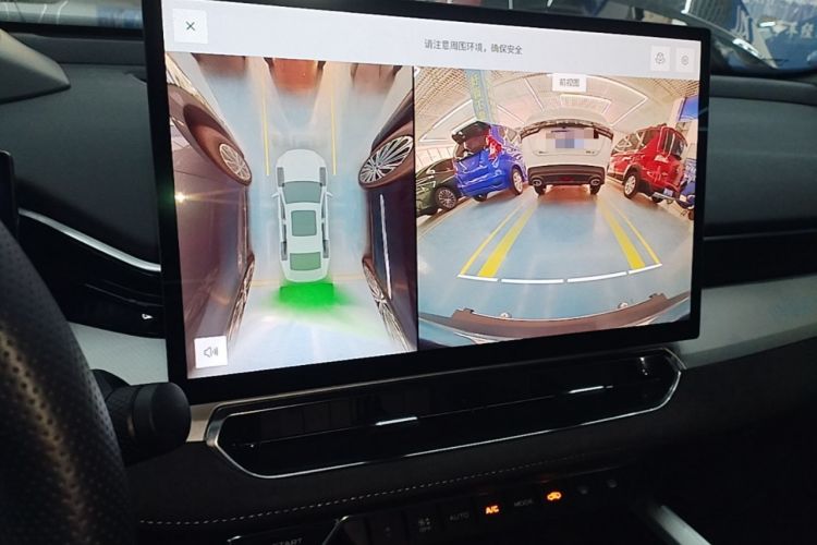 Used Geely Auto Preface 2025 Dongfang Yao 2.0TD Moonlight Edition Audio And AC Panel