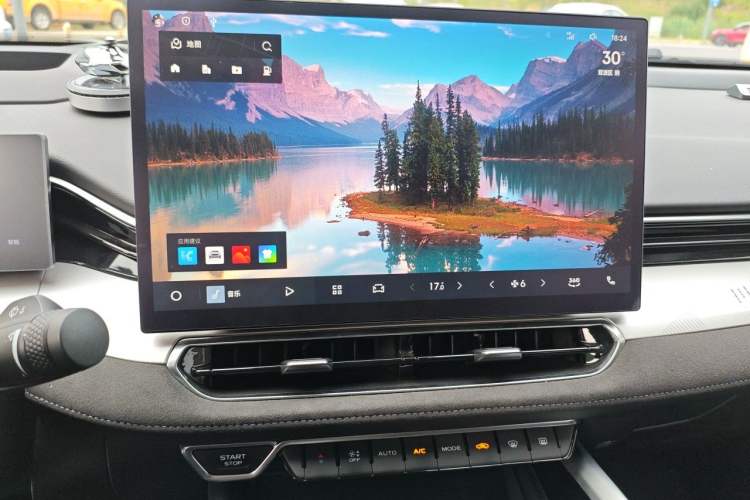 Used Geely Auto Preface 2025 Dongfang Yao 2.0TD Moonlight Edition Audio And AC Panel