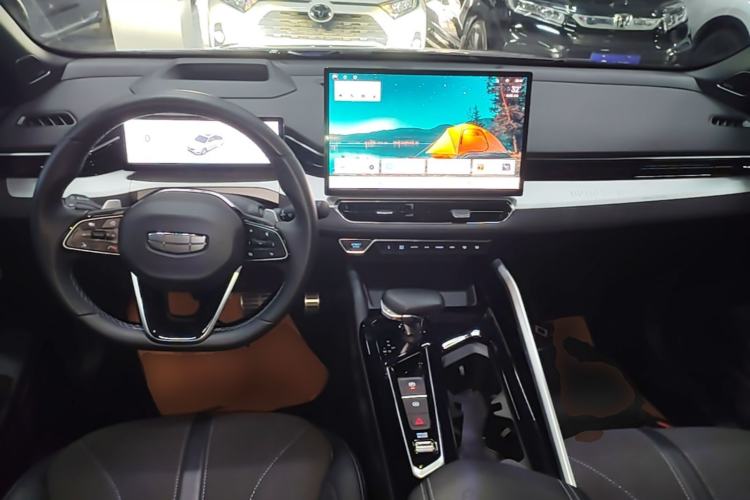 Used Geely Auto Preface 2025 Dongfang Yao 2.0TD Moonlight Edition Center Console