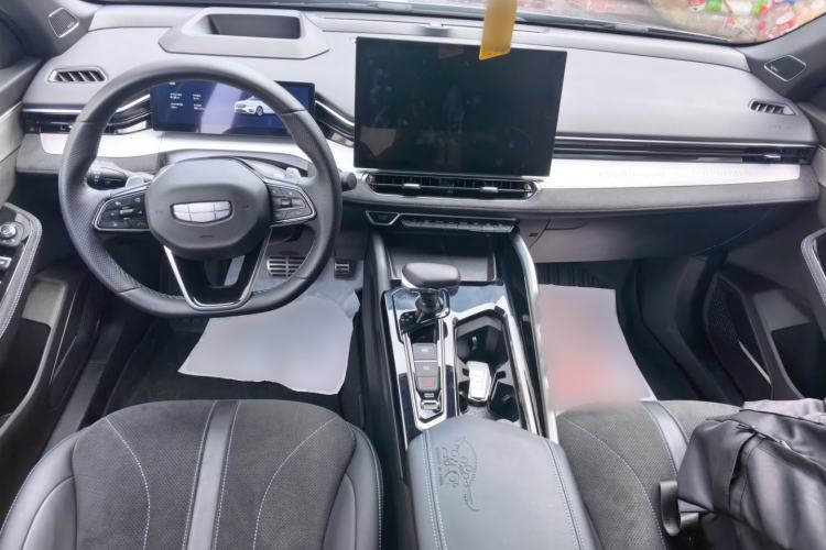 Used Geely Auto Preface 2025 Dongfang Yao 2.0TD Moonlight Edition Center Console