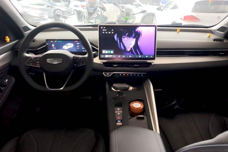 Used Geely Auto Preface 2025 Dongfang Yao 1.5TD Kunlun Edition Center Console