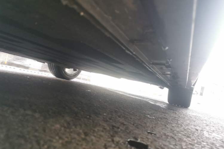 Used Geely Auto Preface 2025 Dongfang Yao 1.5TD Kunlun Edition Chassis Front Left