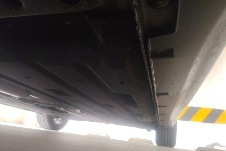 Used Geely Auto Preface 2025 Dongfang Yao 1.5TD Fuyao Edition Chassis Front Left