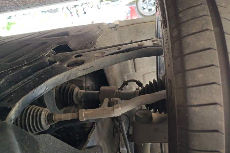 Used Geely Auto Preface 2025 Dongfang Yao 2.0TD Moonlight Edition Chassis Front Left