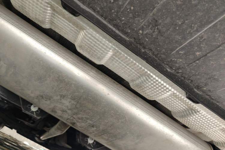 Used Geely Auto Preface 2025 Dongfang Yao 1.5TD Kunlun Edition Chassis Rear