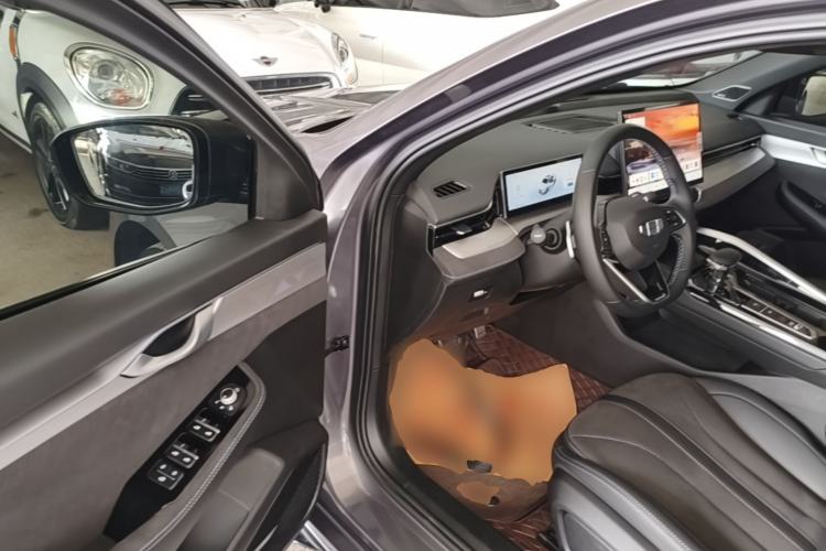 Used Geely Auto Preface 2025 Dongfang Yao 2.0TD Lanxing Edition Driver Seat