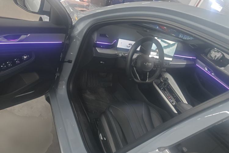 Used Geely Auto Preface 2025 Dongfang Yao 1.5TD Kunlun Edition Driver Seat