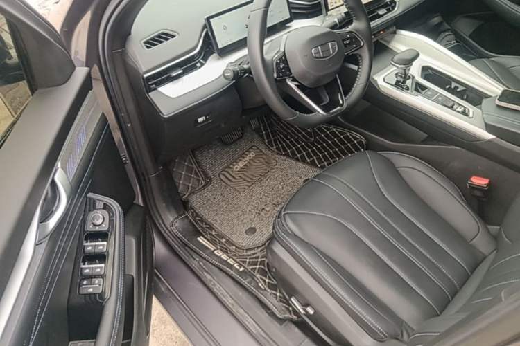 Used Geely Auto Preface 2025 Dongfang Yao 1.5TD Kunlun Edition Driver Seat