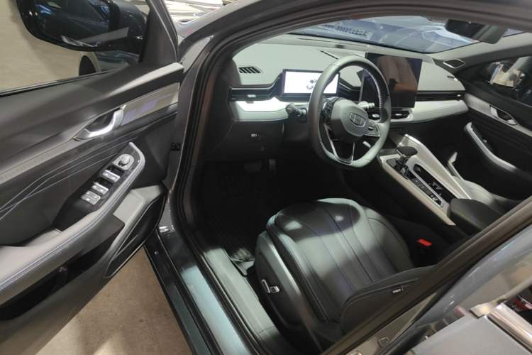 Used Geely Auto Preface 2025 Dongfang Yao 1.5TD Fuyao Edition Driver Seat