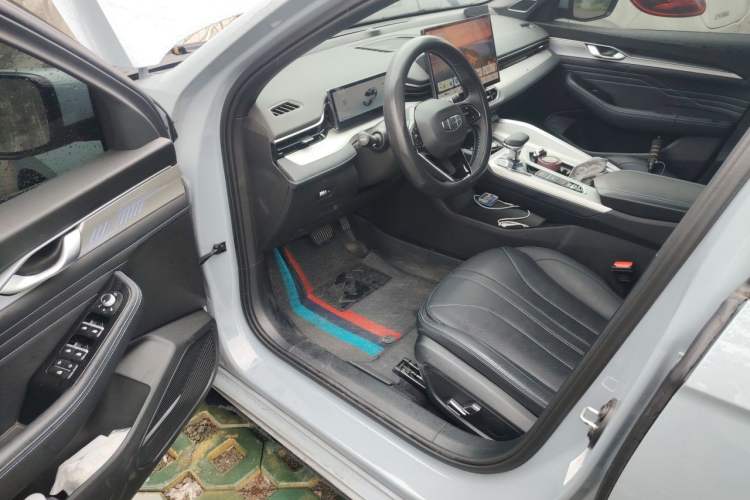 Used Geely Auto Preface 2025 Dongfang Yao 1.5TD Kunlun Edition Driver Seat