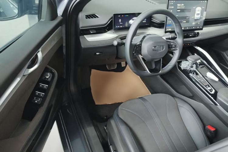 Used Geely Auto Preface 2025 Dongfang Yao 2.0TD Lanxing Edition Driver Seat