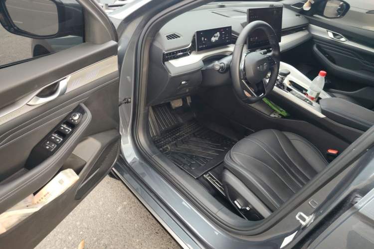 Used Geely Auto Preface 2025 Dongfang Yao 1.5TD Kunlun Edition Driver Seat