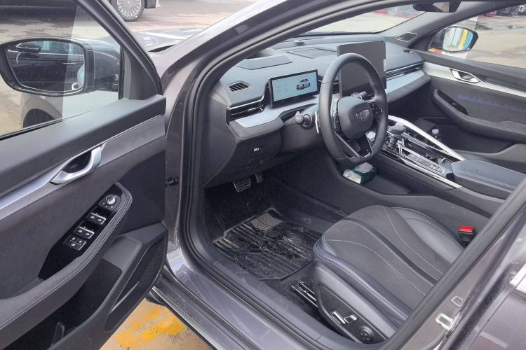 Used Geely Auto Preface 2025 Dongfang Yao 2.0TD Moonlight Edition Driver Seat
