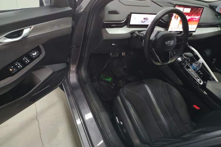Used Geely Auto Preface 2025 Dongfang Yao 2.0TD Moonlight Edition Driver Seat