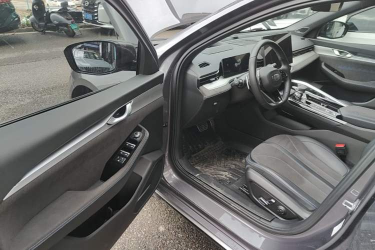Used Geely Auto Preface 2025 Dongfang Yao 2.0TD Moonlight Edition Driver Seat