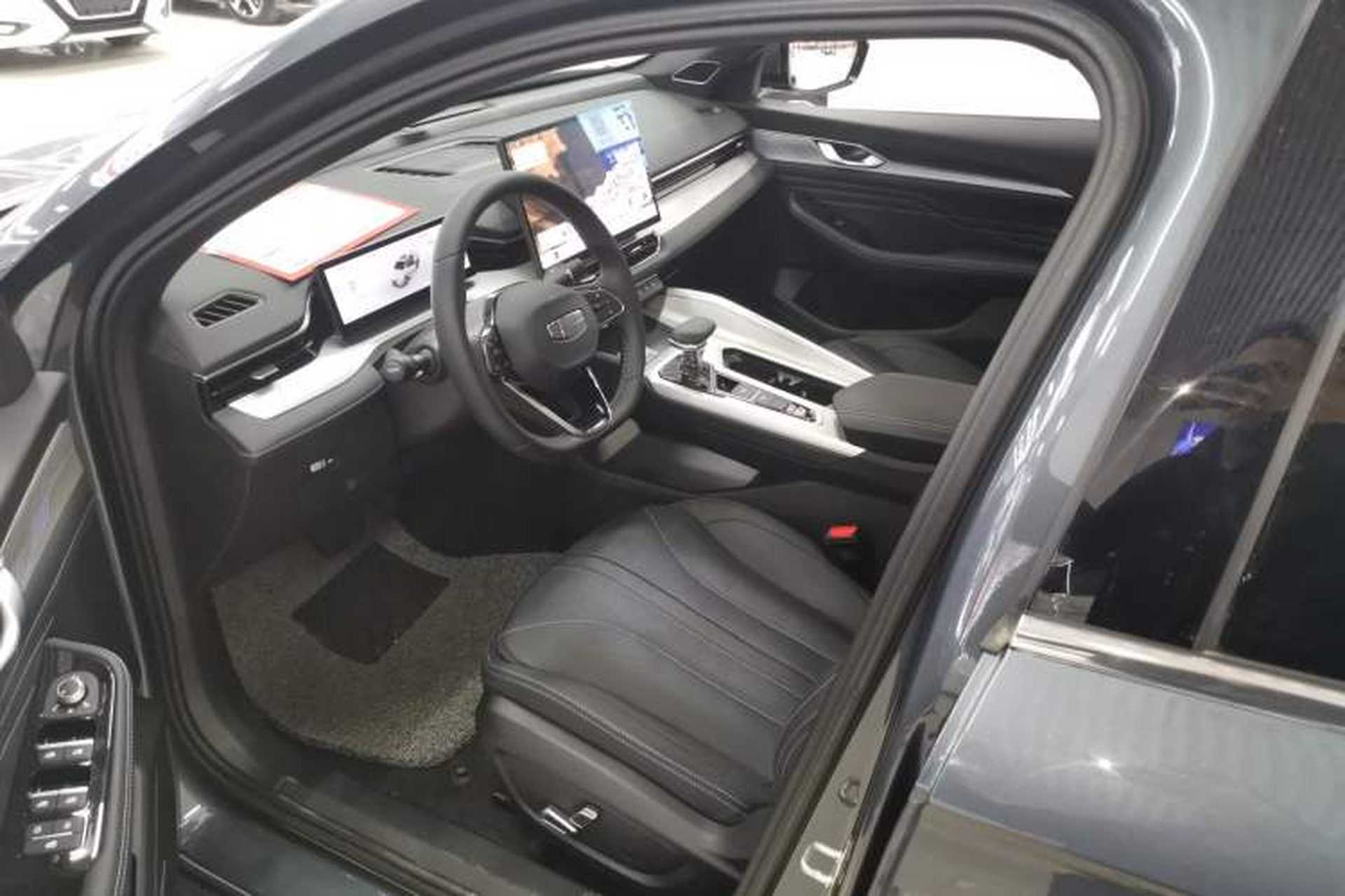 Used Geely Auto Preface 2025 Dongfang Yao 1.5TD Kunlun Edition Driver Seat