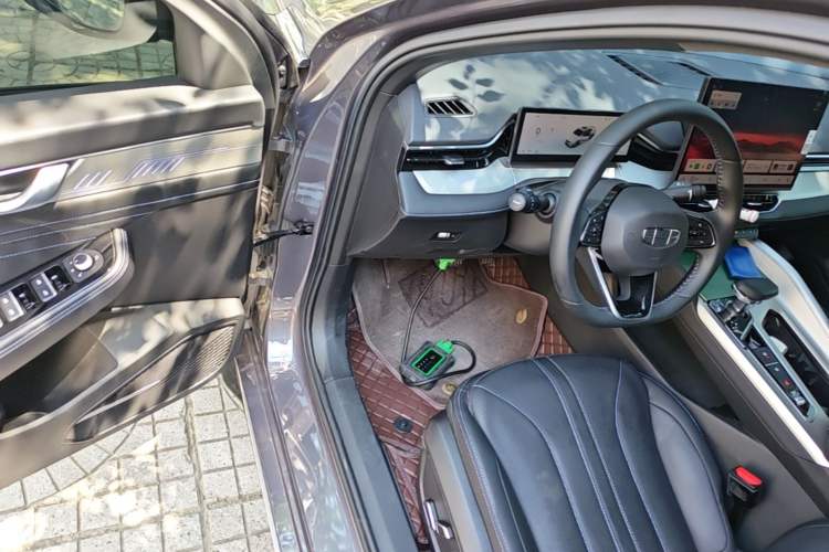 Used Geely Auto Preface 2025 Dongfang Yao 1.5TD Kunlun Edition Driver Seat
