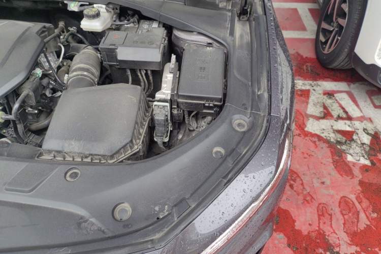 Used Geely Auto Preface 2025 Dongfang Yao 1.5TD Kunlun Edition Engine Bay Left