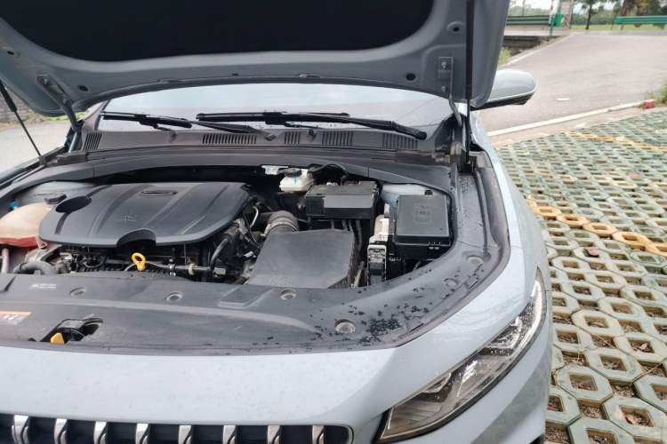Used Geely Auto Preface 2025 Dongfang Yao 1.5TD Kunlun Edition Engine Bay Left