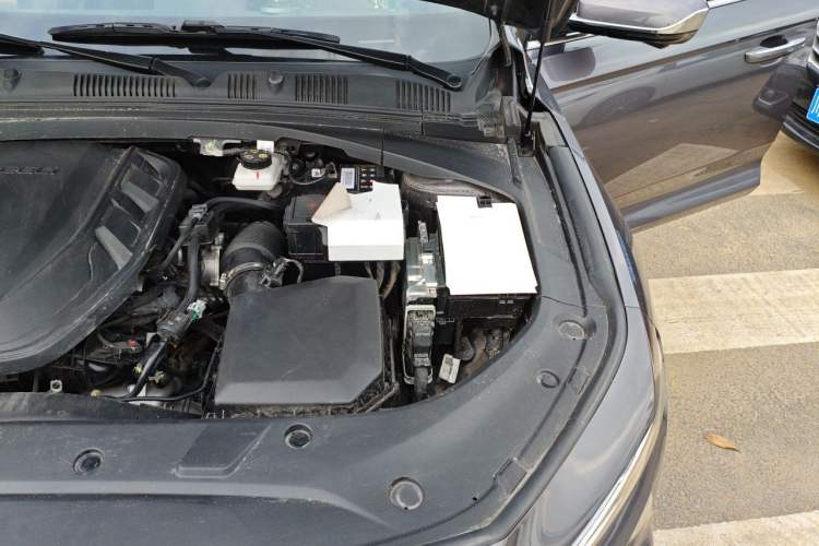 Used Geely Auto Preface 2025 Dongfang Yao 2.0TD Moonlight Edition Engine Bay Left