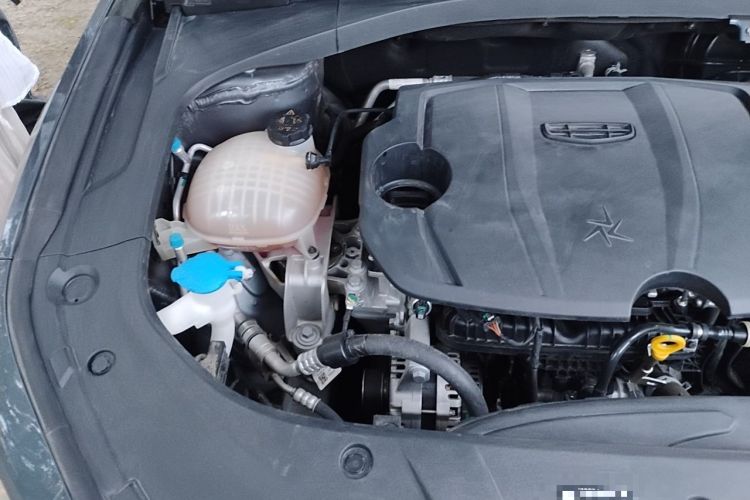 Used Geely Auto Preface 2025 Dongfang Yao 1.5TD Fuyao Edition Engine Bay Right
