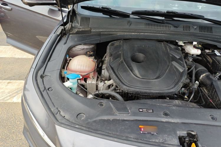 Used Geely Auto Preface 2025 Dongfang Yao 2.0TD Moonlight Edition Engine Bay Right