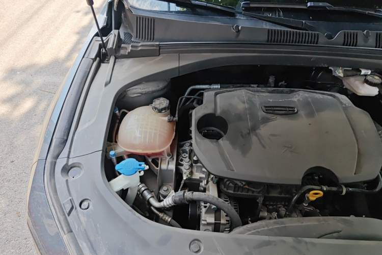 Used Geely Auto Preface 2025 Dongfang Yao 1.5TD Kunlun Edition Engine Bay Right