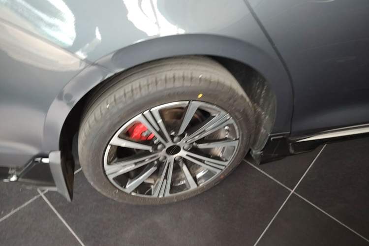Used Geely Auto Preface 2025 Dongfang Yao 1.5TD Kunlun Edition Exterior 3