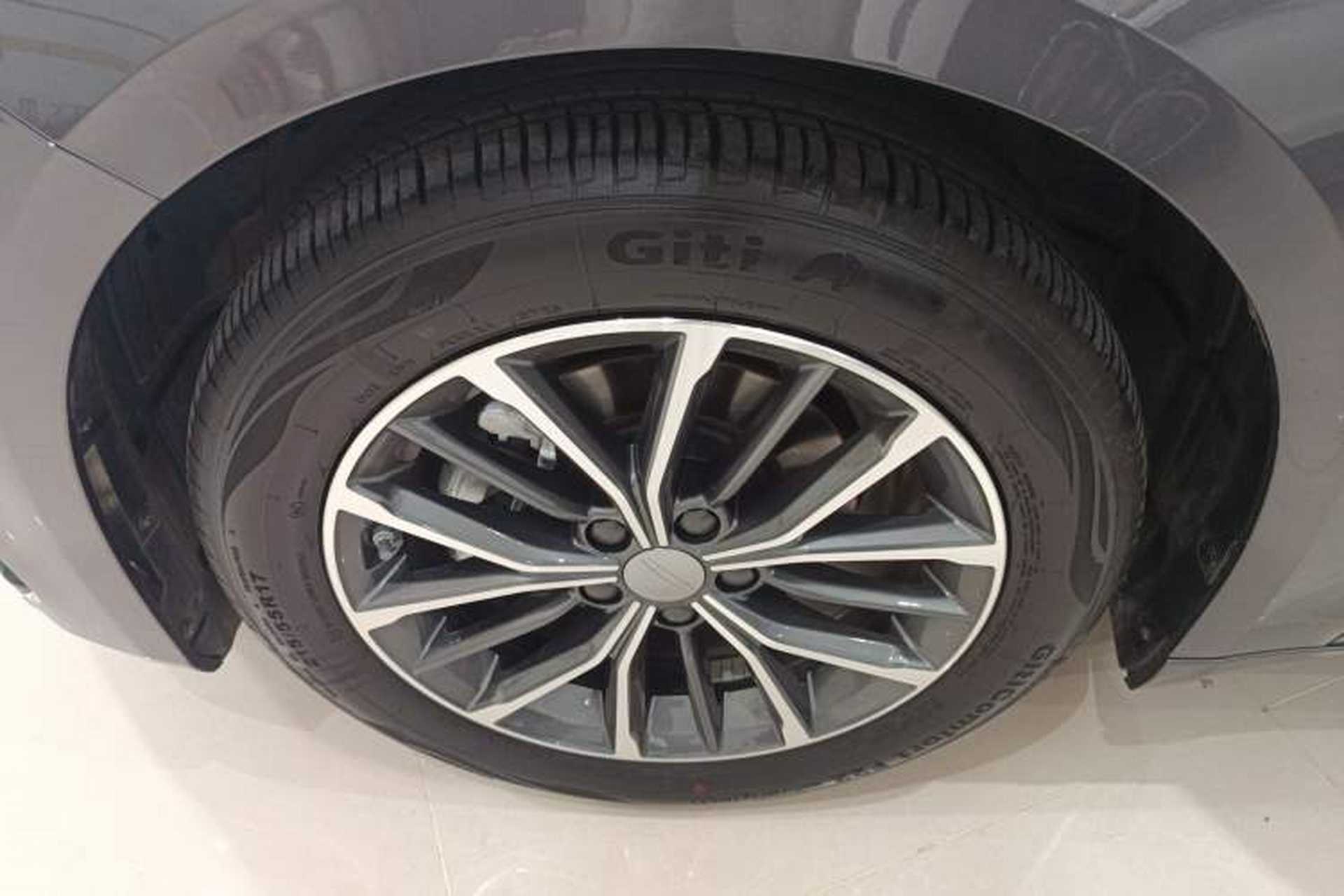 Used Geely Auto Preface 2025 Dongfang Yao 1.5TD Fuyao Edition Exterior 4