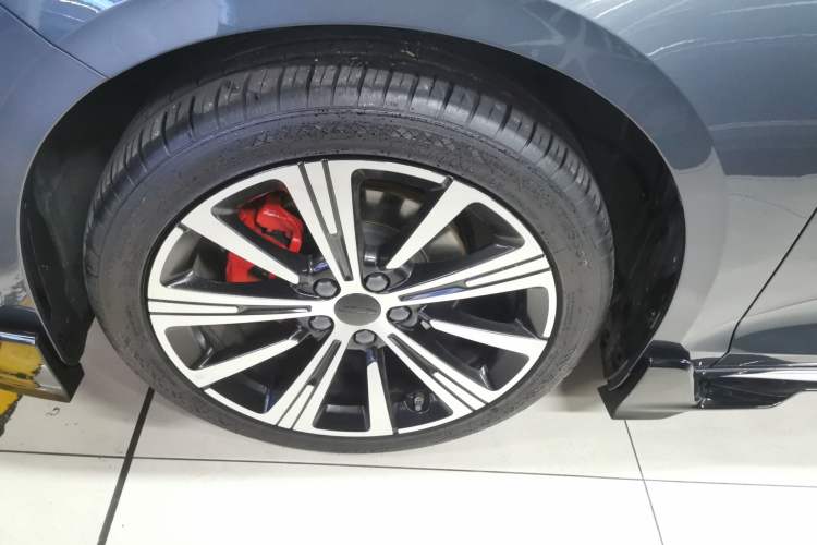 Used Geely Auto Preface 2025 Dongfang Yao 1.5TD Kunlun Edition Exterior 4