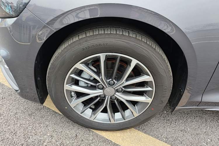 Used Geely Auto Preface 2025 Dongfang Yao 1.5TD Fuyao Edition Exterior 4