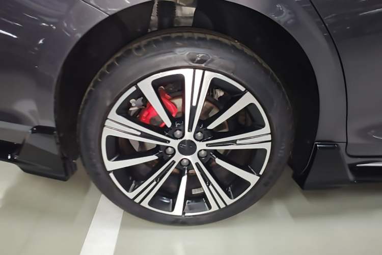 Used Geely Auto Preface 2025 Dongfang Yao 2.0TD Moonlight Edition Exterior 5