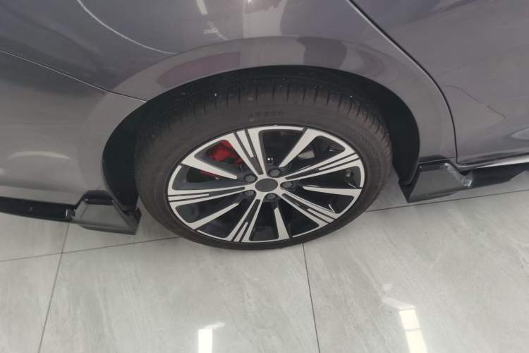 Used Geely Auto Preface 2025 Dongfang Yao 1.5TD Kunlun Edition Exterior 5