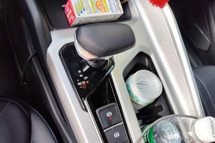 Used Geely Auto Preface 2025 Dongfang Yao 1.5TD Kunlun Edition Gear Lever
